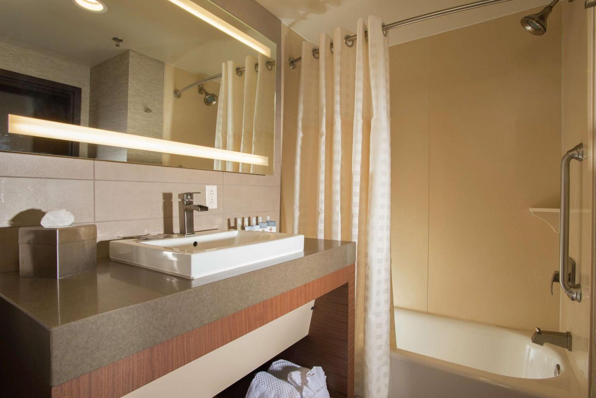 The Broadway Columbia - A Doubletree By Hilton Hotel Ngoại thất bức ảnh